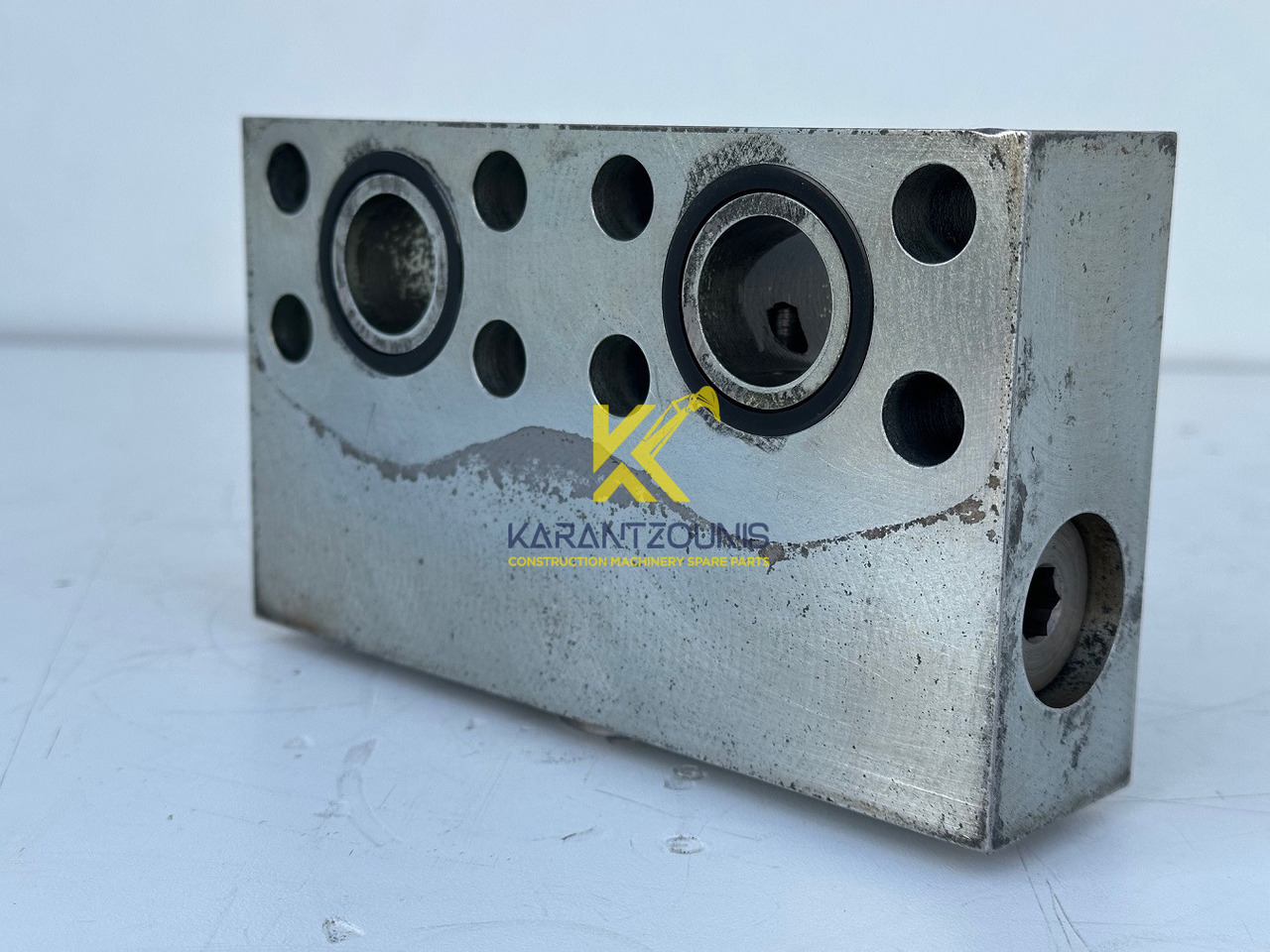 Liebherr Dämpfungsventil ID-Nr.10121777. P924 COMP, P926, R926, R916, R922, R924 COMP, R924, R926 COMP, R926, R930, R936, R946, R950 T, R960 T. #10121777.43199# - Dönüş motoru - İş makinaları: fotoğraf 3 Liebherr Dämpfungsventil ID-Nr.10121777. P924 COMP, P926, R926, R916, R922, R924 COMP, R924, R926 COMP, R926, R930, R936, R946, R950 T, R960 T. #10121777.43199# - Dönüş motoru - İş makinaları: fotoğraf 3