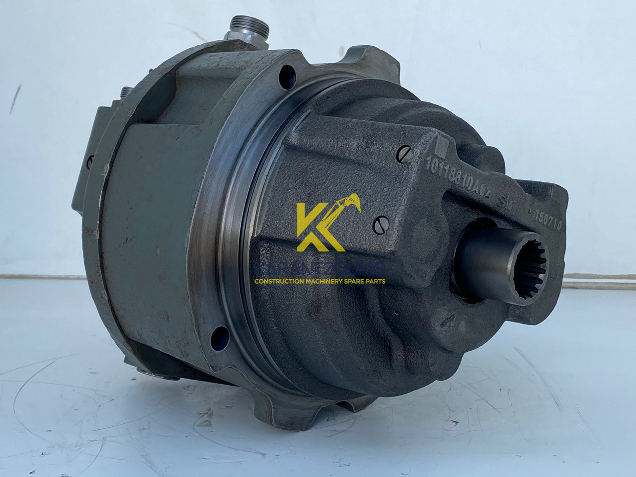 Liebherr Hydraulikeinbaumotor CMVE O 108. ID-Nr.10118562 - ID-Nr.10132610 - ID-Nr.10129048. LOS1916, LOS916, LOS926, R906, R916, R918, R920, R922, R924, R926COMP, R926, R936. #27979# - Hidrolik motor - Paletli ekskavatör: fotoğraf 4 Liebherr Hydraulikeinbaumotor CMVE O 108. ID-Nr.10118562 - ID-Nr.10132610 - ID-Nr.10129048. LOS1916, LOS916, LOS926, R906, R916, R918, R920, R922, R924, R926COMP, R926, R936. #27979# - Hidrolik motor - Paletli ekskavatör: fotoğraf 4