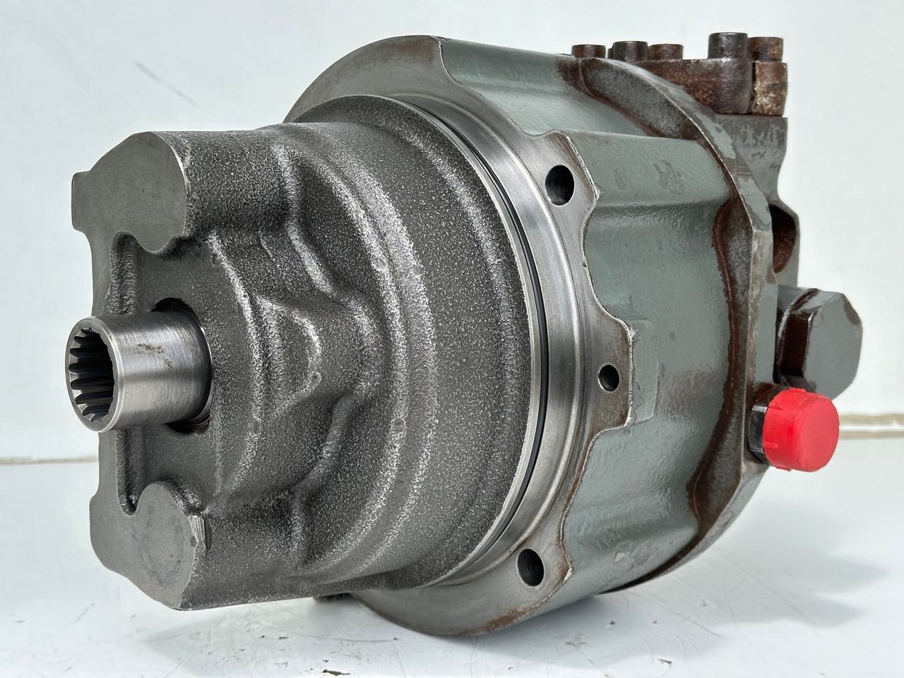 Liebherr Hydraulikeinbaumotor CMVE O 108. ID-Nr.10118562 - ID-Nr.10132610 - ID-Nr.10129048. LOS1916, LOS916, LOS926, R906, R916, R918, R920, R922, R924, R926COMP, R926, R936. #28314# - Hidrolik motor - İş makinaları: fotoğraf 2 Liebherr Hydraulikeinbaumotor CMVE O 108. ID-Nr.10118562 - ID-Nr.10132610 - ID-Nr.10129048. LOS1916, LOS916, LOS926, R906, R916, R918, R920, R922, R924, R926COMP, R926, R936. #28314# - Hidrolik motor - İş makinaları: fotoğraf 2