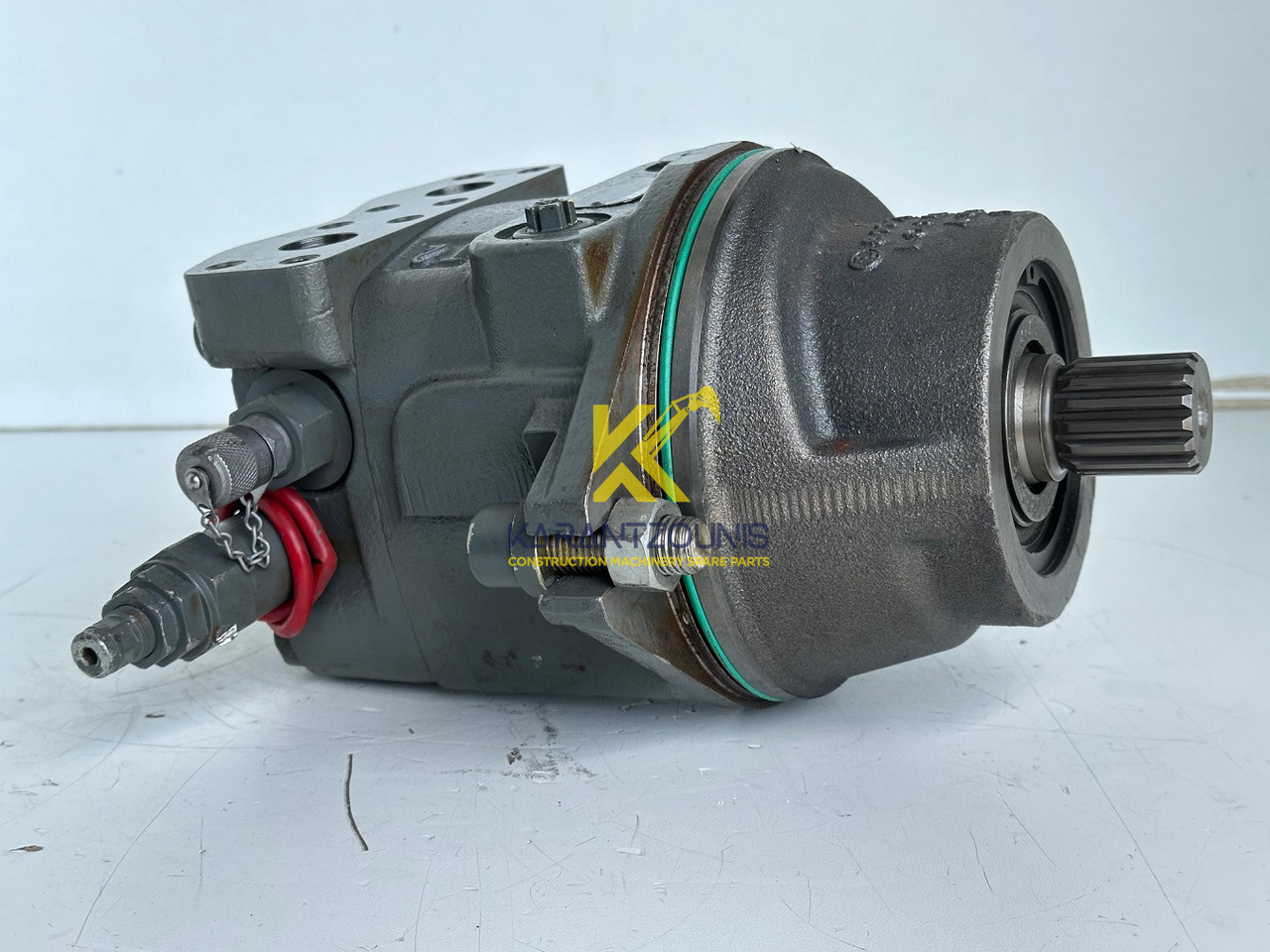 Liebherr Hydraulikeinbaumotor Typ:FMF058, ID-Nr.10122576 - ID-Nr.10145827 - ID-Nr.11371069. LOS1906, P924 COMP , R906, R906 PROTO, R916, R922, R924, R924 COMP, R926 COMP, R926 K LC. #39780# - Hidrolik motor - Ekskavatör: fotoğraf 2 Liebherr Hydraulikeinbaumotor Typ:FMF058, ID-Nr.10122576 - ID-Nr.10145827 - ID-Nr.11371069. LOS1906, P924 COMP , R906, R906 PROTO, R916, R922, R924, R924 COMP, R926 COMP, R926 K LC. #39780# - Hidrolik motor - Ekskavatör: fotoğraf 2