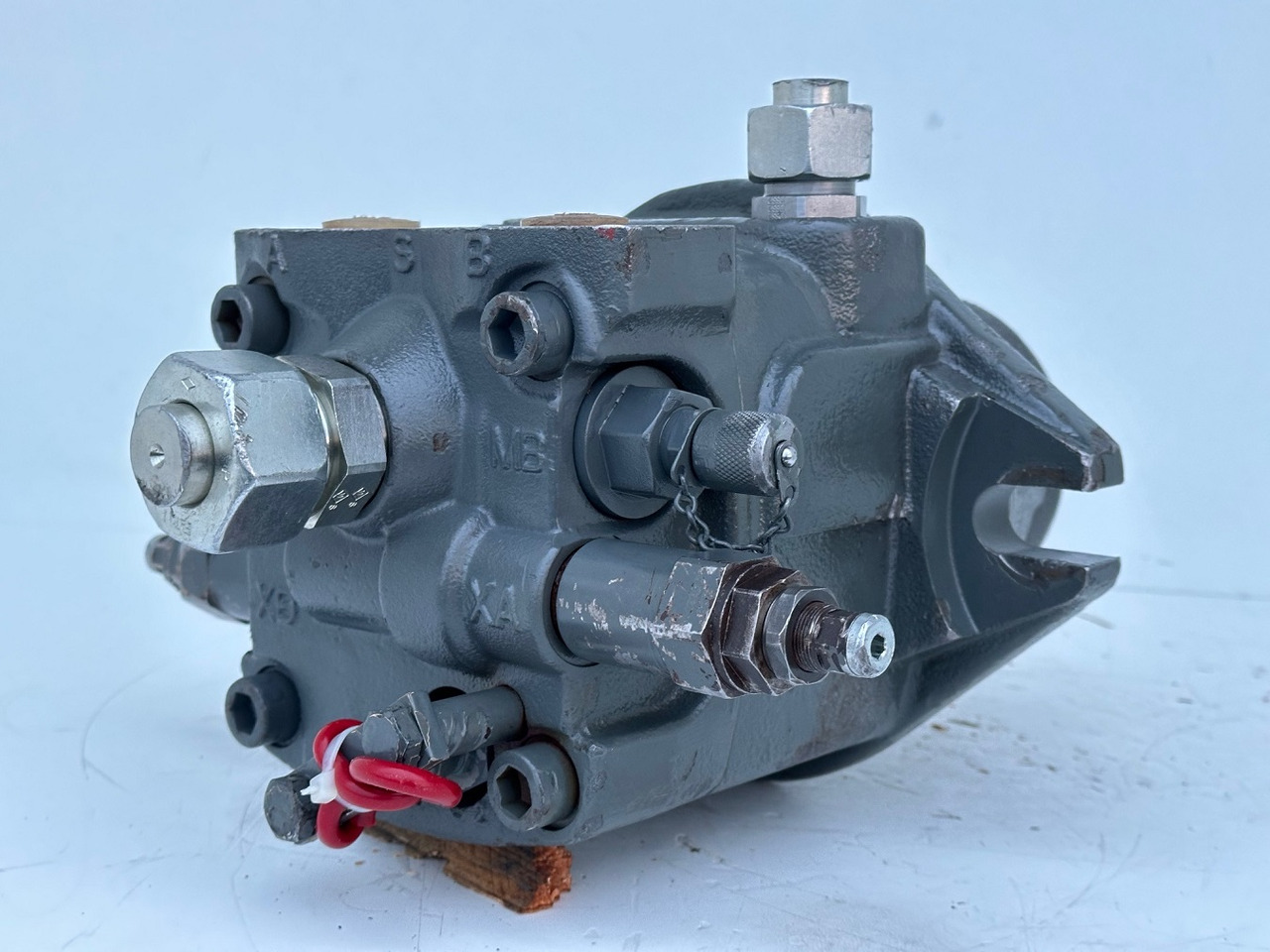 Dönüş motoru - Ekskavatör Liebherr Hydraulikeinbaumotor Typ:FMF090.  ID-Nr.10139164 - ID-Nr.11371743. R946 LC, R946 LC-V, R946 NLC, R946 S-HD, R950 LC-V, R950 S-HD, R950.  #11371743.11929#: fotoğraf 6