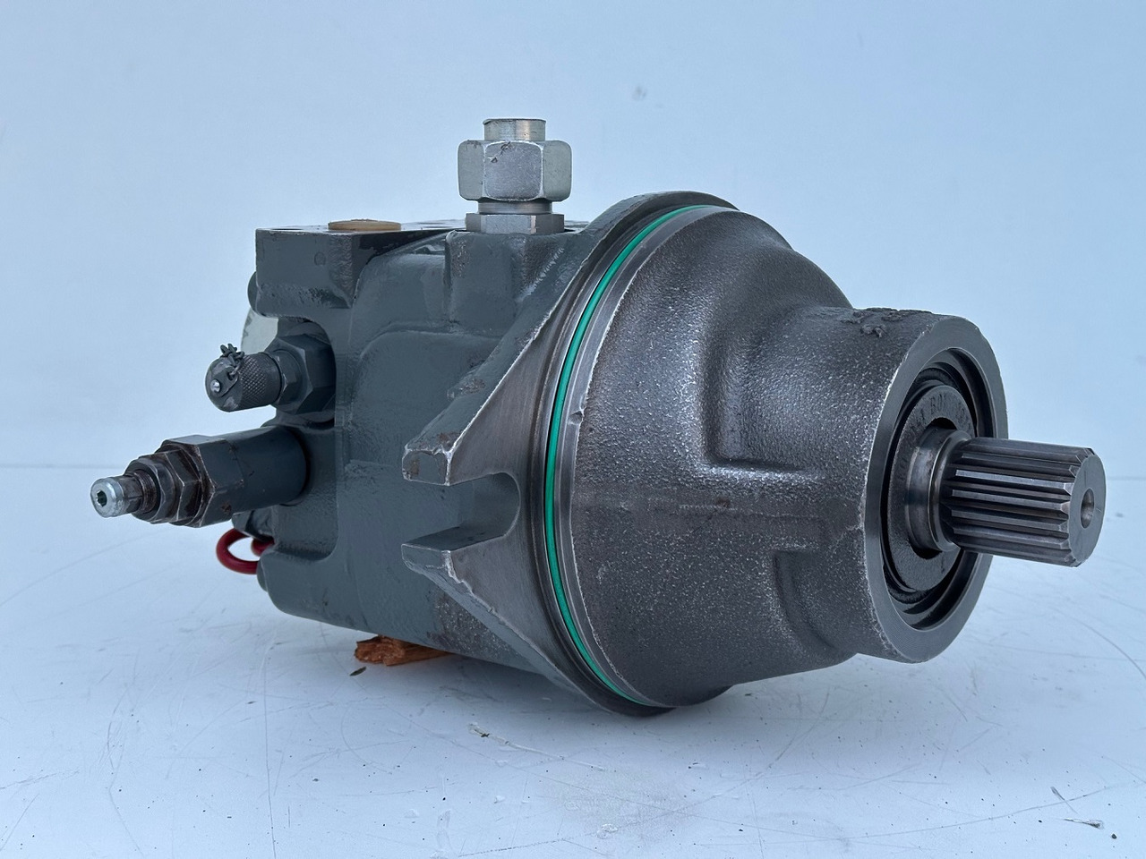 Liebherr Hydraulikeinbaumotor Typ:FMF090. ID-Nr.10139164 - ID-Nr.11371743. R946 LC, R946 LC-V, R946 NLC, R946 S-HD, R950 LC-V, R950 S-HD, R950. #11371743.11929# - Dönüş motoru - Ekskavatör: fotoğraf 2 Liebherr Hydraulikeinbaumotor Typ:FMF090. ID-Nr.10139164 - ID-Nr.11371743. R946 LC, R946 LC-V, R946 NLC, R946 S-HD, R950 LC-V, R950 S-HD, R950. #11371743.11929# - Dönüş motoru - Ekskavatör: fotoğraf 2