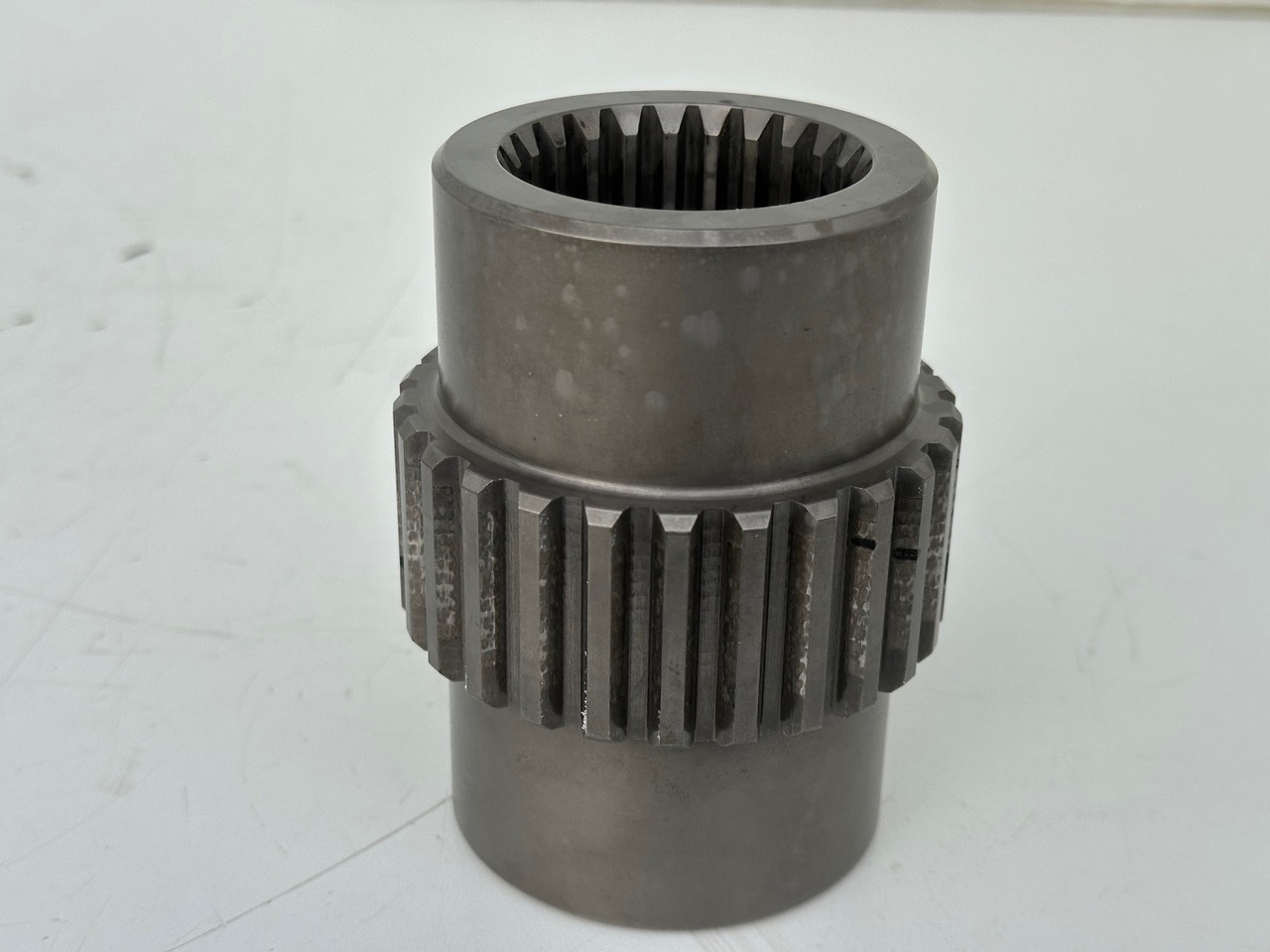 Liebherr Lamellenträger ID-Nr.9443788 - ID-Nr.944378803.  FAT550, FAT550P046, FAT550P050, FAT600P081, FAT1000/102.  #9443788.09.10.01# - Yürüyüş motoru - Ekskavatör: fotoğraf 2 Liebherr Lamellenträger ID-Nr.9443788 - ID-Nr.944378803.  FAT550, FAT550P046, FAT550P050, FAT600P081, FAT1000/102.  #9443788.09.10.01# - Yürüyüş motoru - Ekskavatör: fotoğraf 2