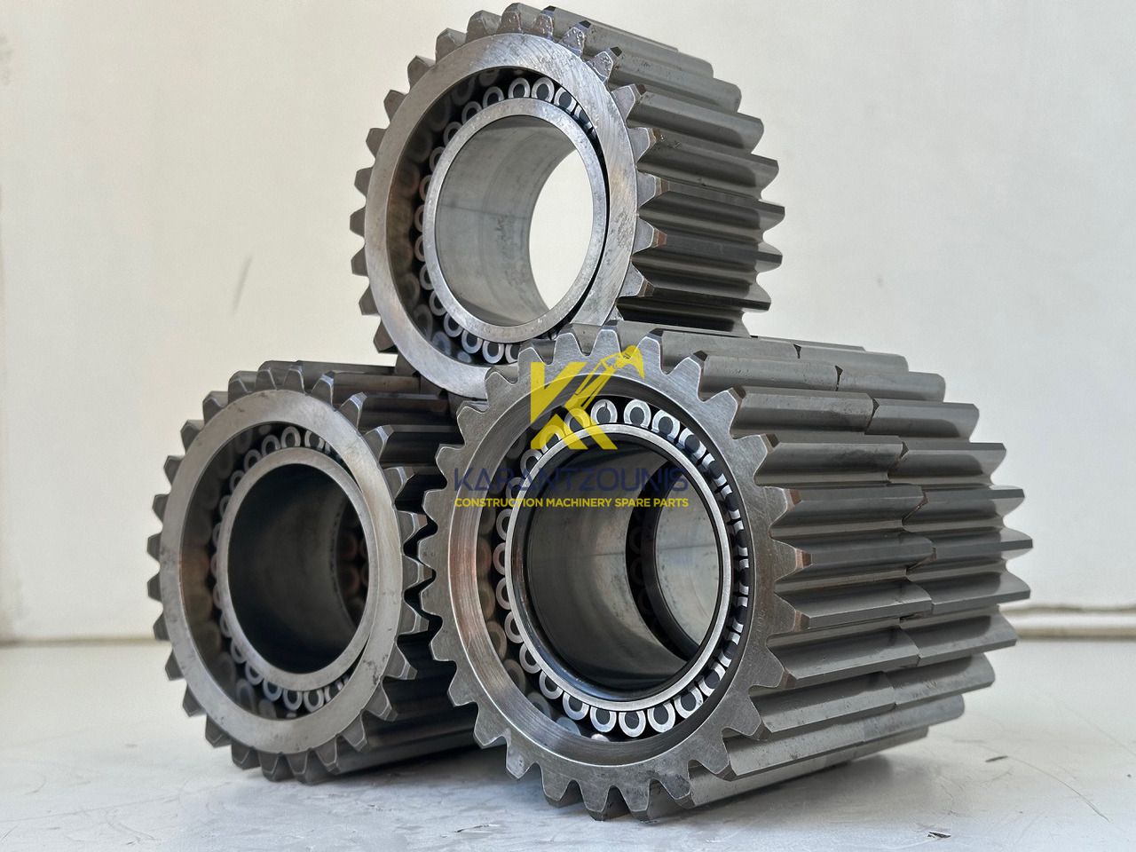 Liebherr Planetenrad ID-Nr.90024935. FAT400P112 - FAT400P130 - FAT400P139. R926, R928, R930, R934, R936, R938, R940, R944, R946, R950 T. #90024935.01.51139# - Vites kutusu - İş makinaları: fotoğraf 2 Liebherr Planetenrad ID-Nr.90024935. FAT400P112 - FAT400P130 - FAT400P139. R926, R928, R930, R934, R936, R938, R940, R944, R946, R950 T. #90024935.01.51139# - Vites kutusu - İş makinaları: fotoğraf 2