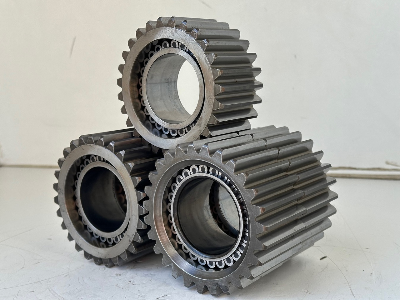 Liebherr Planetenrad ID-Nr.90024935. FAT400P112 - FAT400P130 - FAT400P139. R926, R928, R930, R934, R936, R938, R940, R944, R946, R950 T. #90024935.01.51139# - Vites kutusu - İş makinaları: fotoğraf 1 Liebherr Planetenrad ID-Nr.90024935. FAT400P112 - FAT400P130 - FAT400P139. R926, R928, R930, R934, R936, R938, R940, R944, R946, R950 T. #90024935.01.51139# - Vites kutusu - İş makinaları: fotoğraf 1