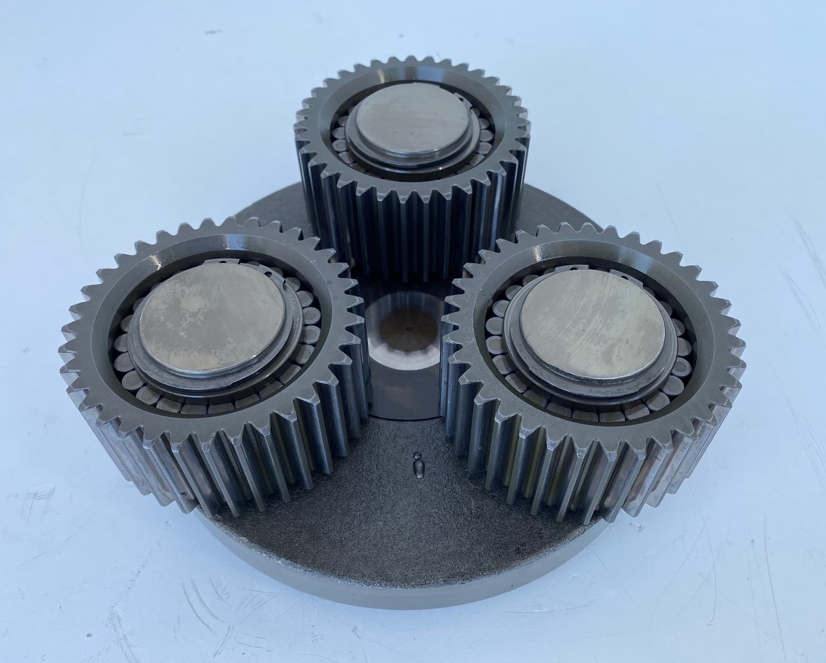 Liebherr Planetenträger ID-Nr.970559601 mit Planetenrad ID-Nr.944305703 - ID-Nr.90213986. A900,A904,A913 COMP,A914 COMP,A914,A916 COMP,A916,A918 COMP,A918,A920,A922 RAIL A924 RAIL,LH18,LH22,LH24,LH2 - Dönüş motoru - İş makinaları: fotoğraf 2 Liebherr Planetenträger ID-Nr.970559601 mit Planetenrad ID-Nr.944305703 - ID-Nr.90213986. A900,A904,A913 COMP,A914 COMP,A914,A916 COMP,A916,A918 COMP,A918,A920,A922 RAIL A924 RAIL,LH18,LH22,LH24,LH2 - Dönüş motoru - İş makinaları: fotoğraf 2