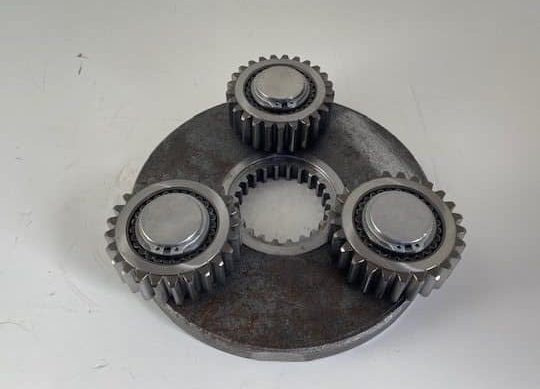 Liebherr Planetenträger and Planetenräder ID-Nr.90024981 - ID-Nr.90024983. FAT325P113, FAT325P115, FAT325P119. #N5021# - Yürüyüş motoru - İş makinaları: fotoğraf 1 Liebherr Planetenträger and Planetenräder ID-Nr.90024981 - ID-Nr.90024983. FAT325P113, FAT325P115, FAT325P119. #N5021# - Yürüyüş motoru - İş makinaları: fotoğraf 1