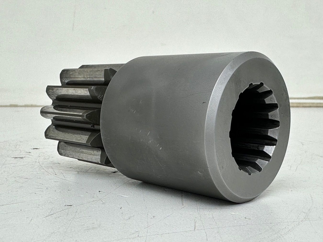 Liebherr Sonnenrad ID-Nr.90208705.  SAT300/282.  LH40 C LH40 CP, LH40 M, LH40MP,  LH50 CHR, LH50 CHRP, LH50 M, LH50 MHR, LH50 MHRP, LH50MT. #SO.1349# - Dönüş motoru - İş makinaları: fotoğraf 2 Liebherr Sonnenrad ID-Nr.90208705.  SAT300/282.  LH40 C LH40 CP, LH40 M, LH40MP,  LH50 CHR, LH50 CHRP, LH50 M, LH50 MHR, LH50 MHRP, LH50MT. #SO.1349# - Dönüş motoru - İş makinaları: fotoğraf 2