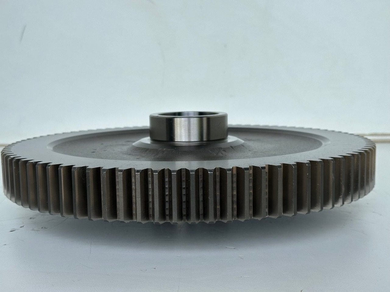 Liebherr Stirnrad ID-Nr.9443363 - ID-Nr.944336303. Fahrantrieb Typ:FAT650/508, FAT650E508, FAT650F519, FAT650F531, FAT650F549. PR752, PR754, PR756, RL52, RL64, RL66. #944336303.01# - Yürüyüş motoru - İş makinaları: fotoğraf 2 Liebherr Stirnrad ID-Nr.9443363 - ID-Nr.944336303. Fahrantrieb Typ:FAT650/508, FAT650E508, FAT650F519, FAT650F531, FAT650F549. PR752, PR754, PR756, RL52, RL64, RL66. #944336303.01# - Yürüyüş motoru - İş makinaları: fotoğraf 2