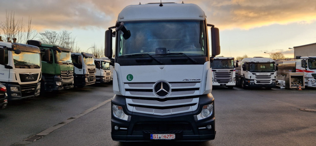 Mercedes Benz Actros 1842 4x2 (Nr. 5952) - Çekici: fotoğraf 2 Mercedes Benz Actros 1842 4x2 (Nr. 5952) - Çekici: fotoğraf 2