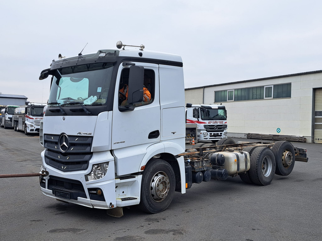 Mercedes Benz Actros 2545 L 6x2 Motorschaden(Nr. 5785) - Şasi kamyon: fotoğraf 3 Mercedes Benz Actros 2545 L 6x2 Motorschaden(Nr. 5785) - Şasi kamyon: fotoğraf 3