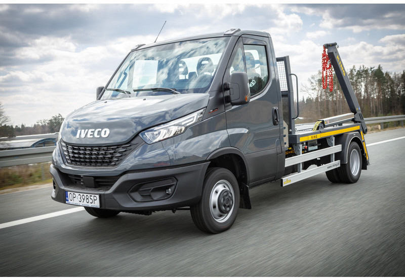 Iveco Daily 70C18 + KING Bramowiec / Skiploader / Absetzkipper - Hidrolift kamyon: fotoğraf 2 Iveco Daily 70C18 + KING Bramowiec / Skiploader / Absetzkipper - Hidrolift kamyon: fotoğraf 2