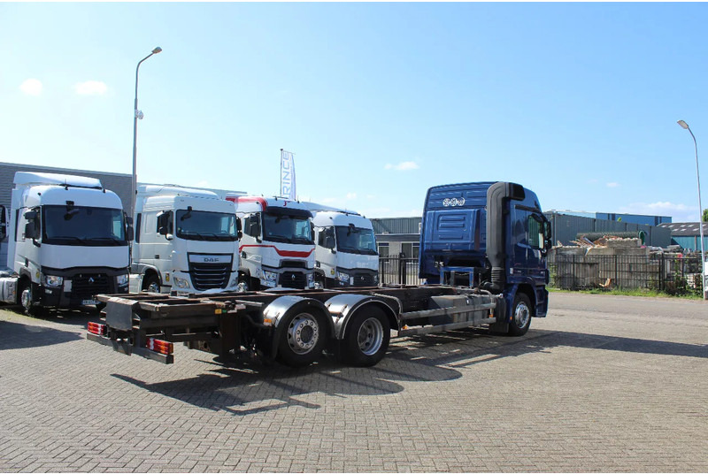 Mercedes-Benz Actros 2541 * EURO5 * 6X2 * FULL AIR * - Şasi kamyon: fotoğraf 3 Mercedes-Benz Actros 2541 * EURO5 * 6X2 * FULL AIR * - Şasi kamyon: fotoğraf 3