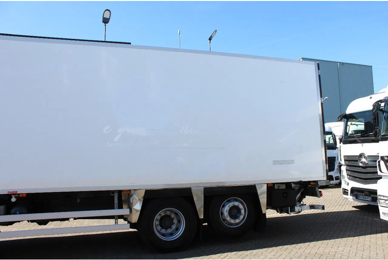 Renault Premium 310 * EURO5 * CARRIER SUPRA 850 * 6X2 * MANUAUL * - Refrijeratör kamyon: fotoğraf 5 Renault Premium 310 * EURO5 * CARRIER SUPRA 850 * 6X2 * MANUAUL * - Refrijeratör kamyon: fotoğraf 5