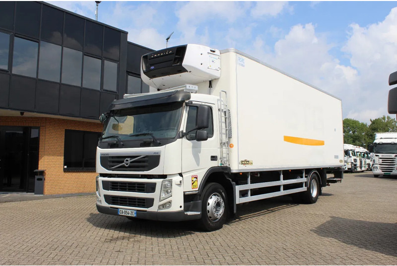 Volvo FM 330 * EURO5 * CARRIER SUPRA SILENT MT * - Refrijeratör kamyon: fotoğraf 1 Volvo FM 330 * EURO5 * CARRIER SUPRA SILENT MT * - Refrijeratör kamyon: fotoğraf 1