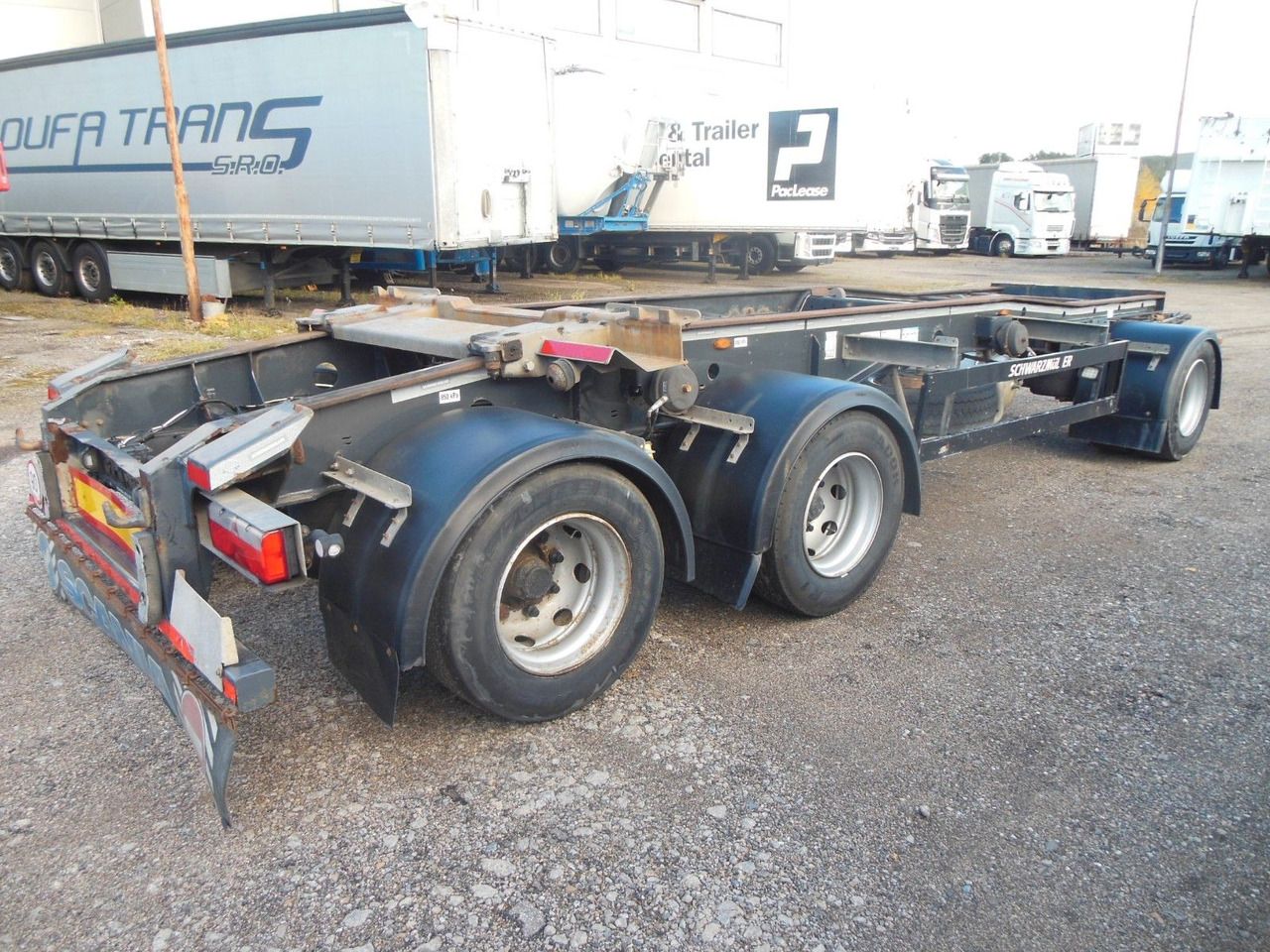 Schwarzmüller AD-BDF 3/ZJ, 3 ACHSE, ABROLL, BPW - Kancali yükleyici/ Hidrolift römork: fotoğraf 5 Schwarzmüller AD-BDF 3/ZJ, 3 ACHSE, ABROLL, BPW - Kancali yükleyici/ Hidrolift römork: fotoğraf 5