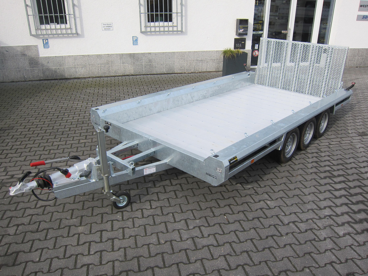 HULCO TERRAX Aluboden 394x188x27cm Heckrampe 100cm Tridem (XL) 3500kg - İş makinası römorku: fotoğraf 1 HULCO TERRAX Aluboden 394x188x27cm Heckrampe 100cm Tridem (XL) 3500kg - İş makinası römorku: fotoğraf 1