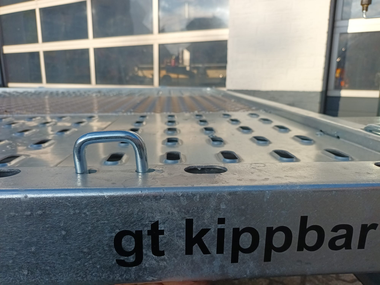 Martz GT kipp 450/2 S 450x215cm easyload ankippbar Lohr Stahl & Aluboden Seilwinde 10" 3000kg - İş makinası römorku: fotoğraf 2 Martz GT kipp 450/2 S 450x215cm easyload ankippbar Lohr Stahl & Aluboden Seilwinde 10" 3000kg - İş makinası römorku: fotoğraf 2