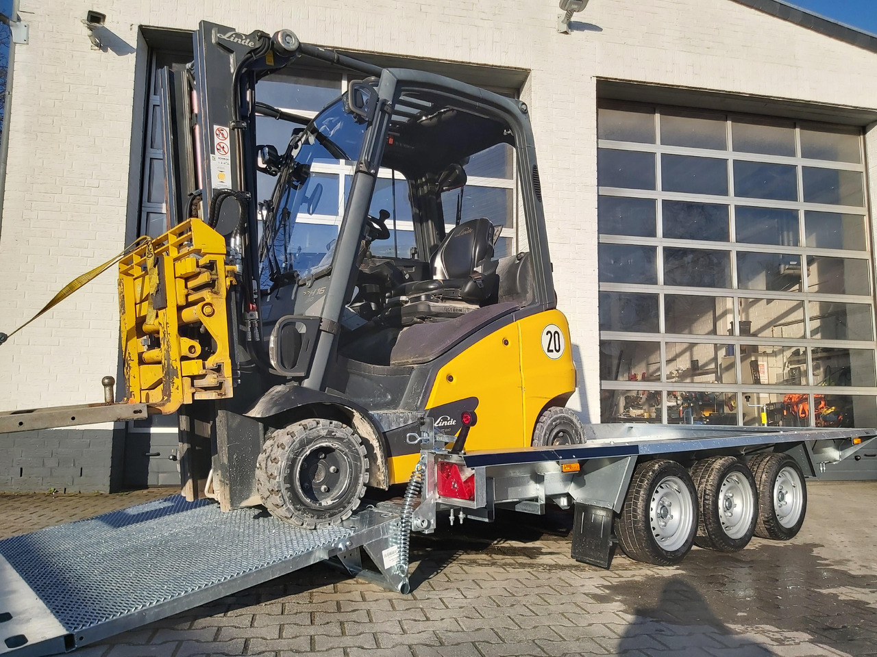 Martz Maschinentransporter BUILDER XL Bau-3 3500/3 400x180x30cm Auffahrklappe Tridem (XL) 3500kg - İş makinası römorku: fotoğraf 1 Martz Maschinentransporter BUILDER XL Bau-3 3500/3 400x180x30cm Auffahrklappe Tridem (XL) 3500kg - İş makinası römorku: fotoğraf 1