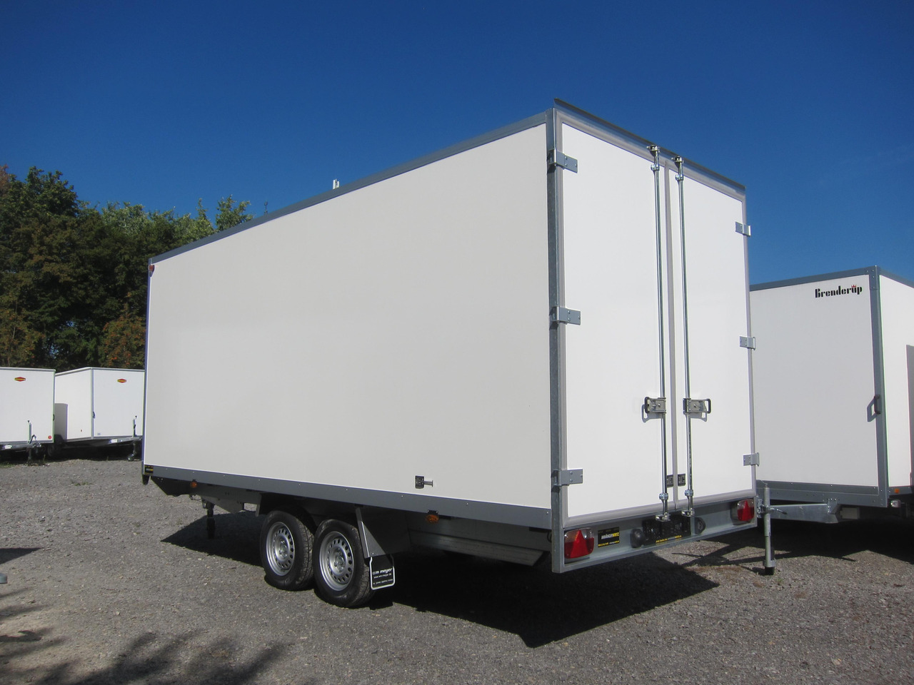 WM Meyer Kofferanhänger AZHLC 2750/210 S40 501x210x205cm (XXL) 2700kg - Kapalı karoser römork: fotoğraf 3 WM Meyer Kofferanhänger AZHLC 2750/210 S40 501x210x205cm (XXL) 2700kg - Kapalı karoser römork: fotoğraf 3