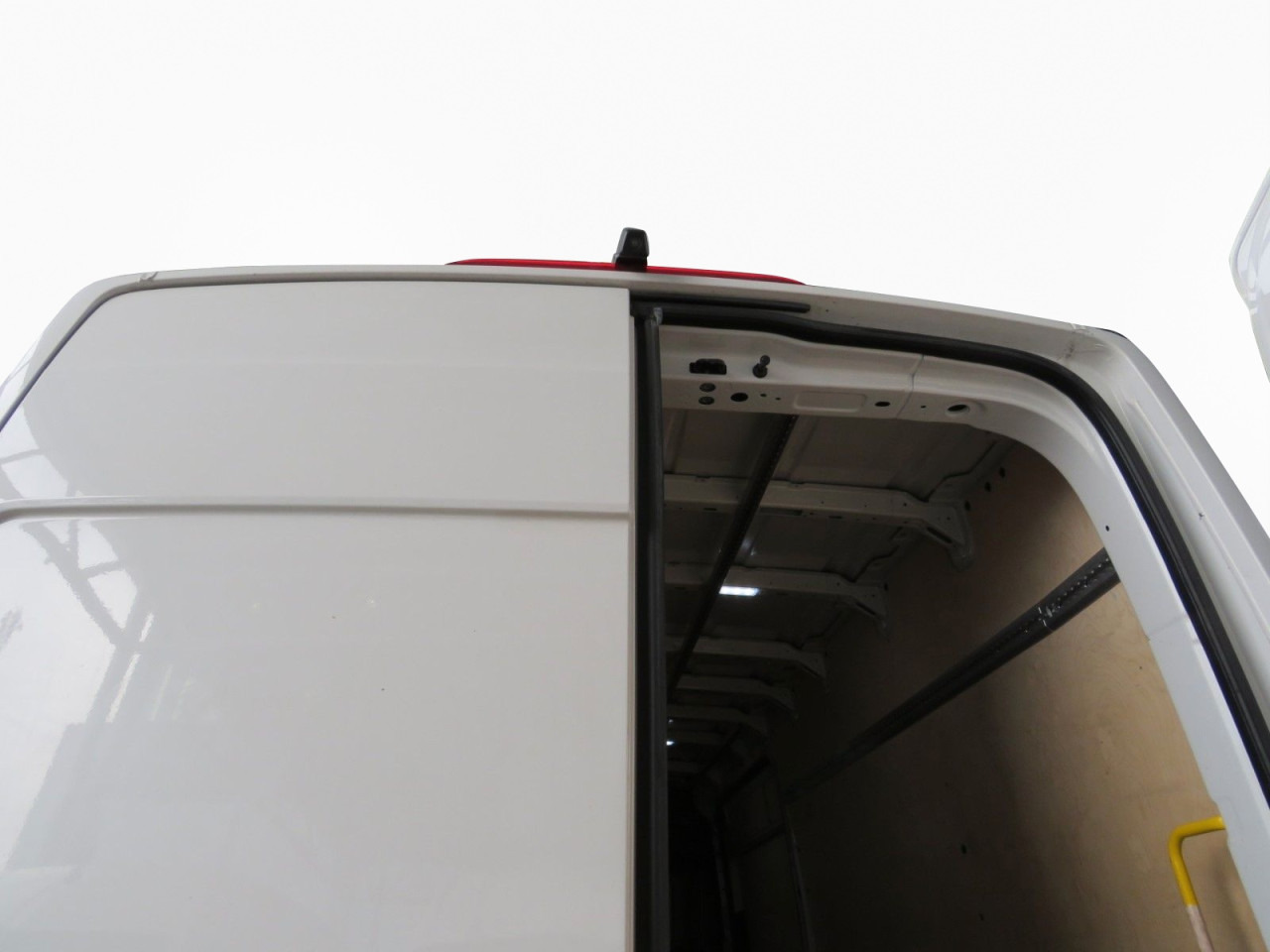 VOLKSWAGEN Crafter 35 L4H3 Kasten Euro6 Klima ZV - Panelvan: fotoğraf 4 VOLKSWAGEN Crafter 35 L4H3 Kasten Euro6 Klima ZV - Panelvan: fotoğraf 4
