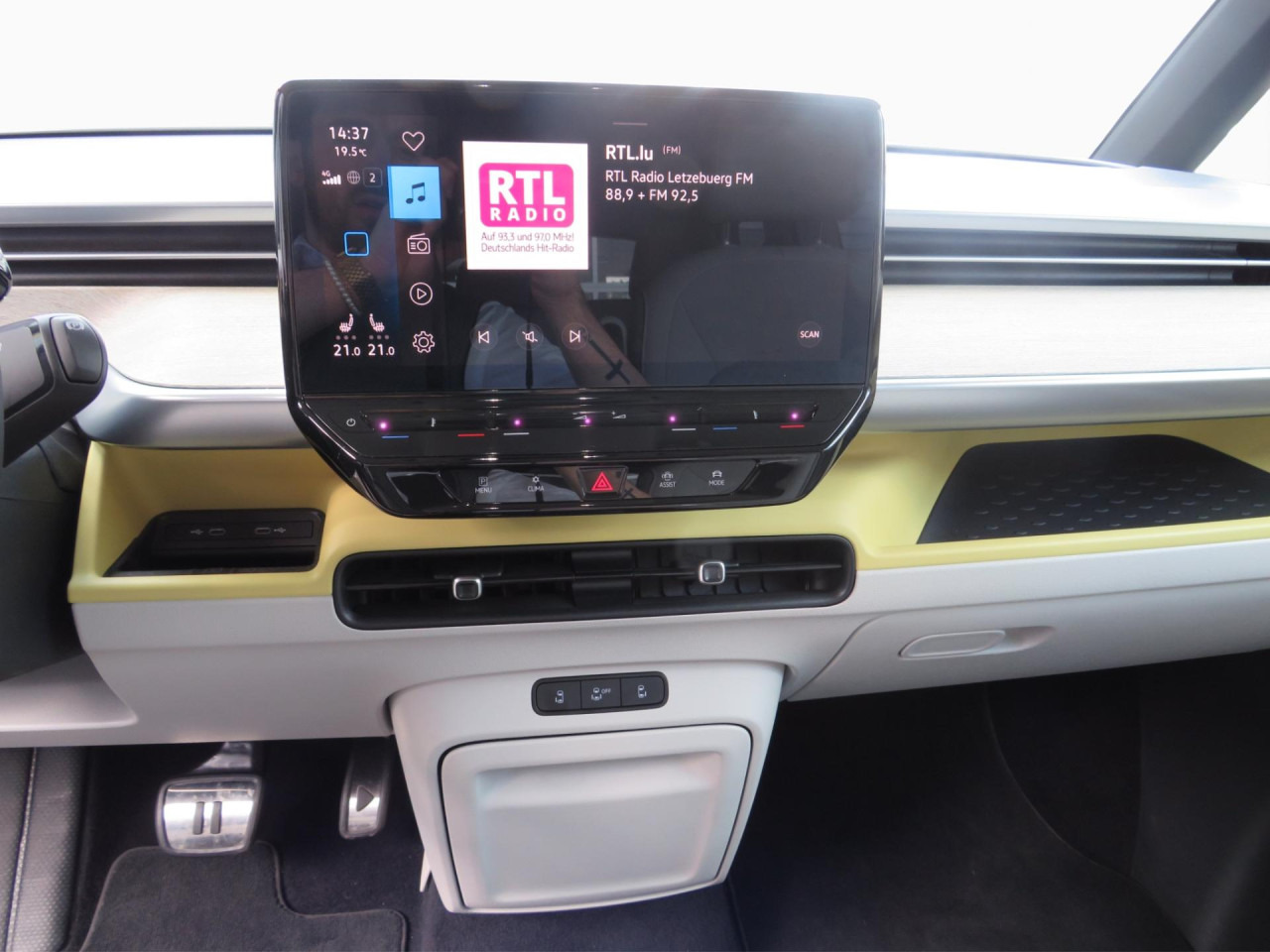 VOLKSWAGEN ID.Buzz Pro Design 150 kW Klima AHK Navi ZV - Binek araba: fotoğraf 3 VOLKSWAGEN ID.Buzz Pro Design 150 kW Klima AHK Navi ZV - Binek araba: fotoğraf 3