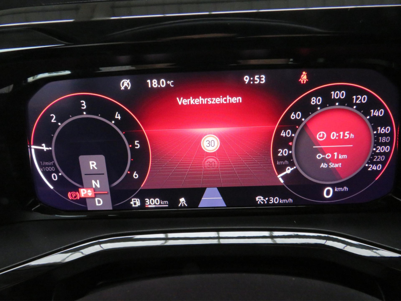 VOLKSWAGEN T7 Multivan 2.0 TDI 110 kW Life Navi LED Klima - Binek araba: fotoğraf 3 VOLKSWAGEN T7 Multivan 2.0 TDI 110 kW Life Navi LED Klima - Binek araba: fotoğraf 3