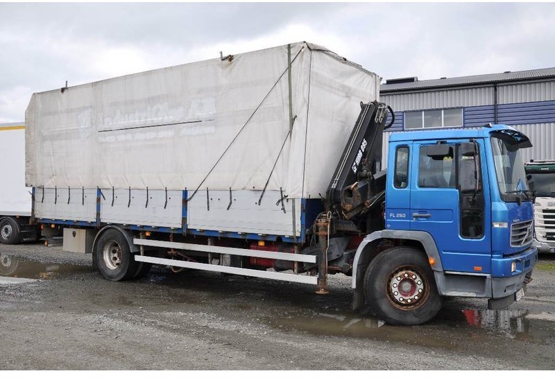 Volvo FL618 4X2 Kran/kapell - Vinçli kamyon: fotoğraf 1 Volvo FL618 4X2 Kran/kapell - Vinçli kamyon: fotoğraf 1