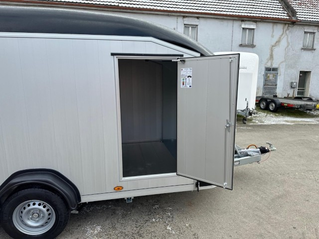 Cheval Liberte Debon Roadster 900 Alu + Türe 3500 kg, 100 km/h, 495x202x202cm - Kapalı karoser römork: fotoğraf 4 Cheval Liberte Debon Roadster 900 Alu + Türe 3500 kg, 100 km/h, 495x202x202cm - Kapalı karoser römork: fotoğraf 4