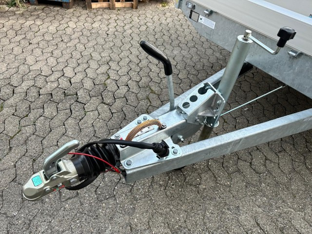 Hapert Azure H-2 Hochlader 6050 x 2200 x 300 mm, ZG 3,5 to. parabel - Otomobil römorku: fotoğraf 2 Hapert Azure H-2 Hochlader 6050 x 2200 x 300 mm, ZG 3,5 to. parabel - Otomobil römorku: fotoğraf 2