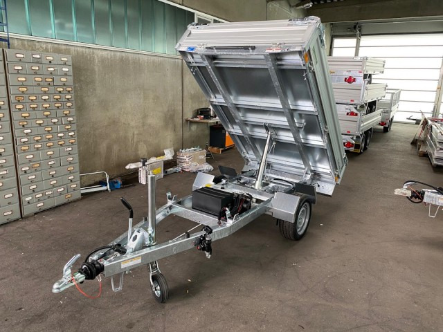Humbaur HUK 152314 Heckkipper 1,5 t. 2300 x 1400 x 300mm E-Pumpe - Damperli römork: fotoğraf 1 Humbaur HUK 152314 Heckkipper 1,5 t. 2300 x 1400 x 300mm E-Pumpe - Damperli römork: fotoğraf 1