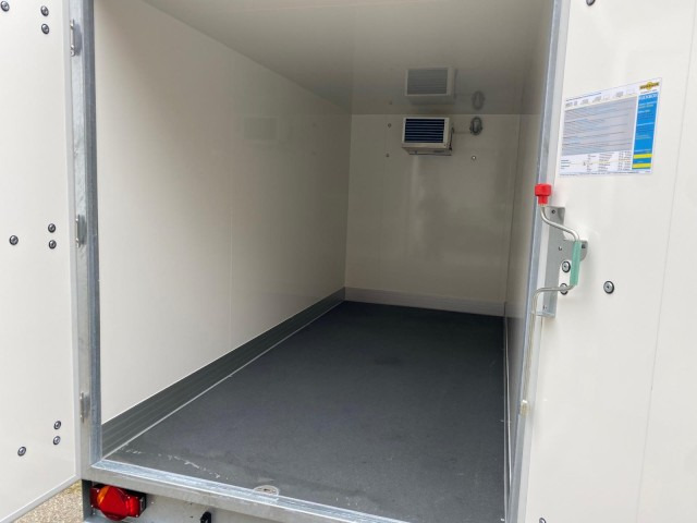 Humbaur Kühlanhänger HGK 253218-21 PF60 Deluxe 2,5 to. 3130x1670x1970mm - Refrijeratör römork: fotoğraf 2 Humbaur Kühlanhänger HGK 253218-21 PF60 Deluxe 2,5 to. 3130x1670x1970mm - Refrijeratör römork: fotoğraf 2