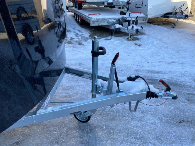 Humbaur Poly-Alu Koffer HKPA 263217, 2,6 to. 100 km/h, 3280 x 1770 x 1800 mm - Kapalı karoser römork: fotoğraf 4 Humbaur Poly-Alu Koffer HKPA 263217, 2,6 to. 100 km/h, 3280 x 1770 x 1800 mm - Kapalı karoser römork: fotoğraf 4