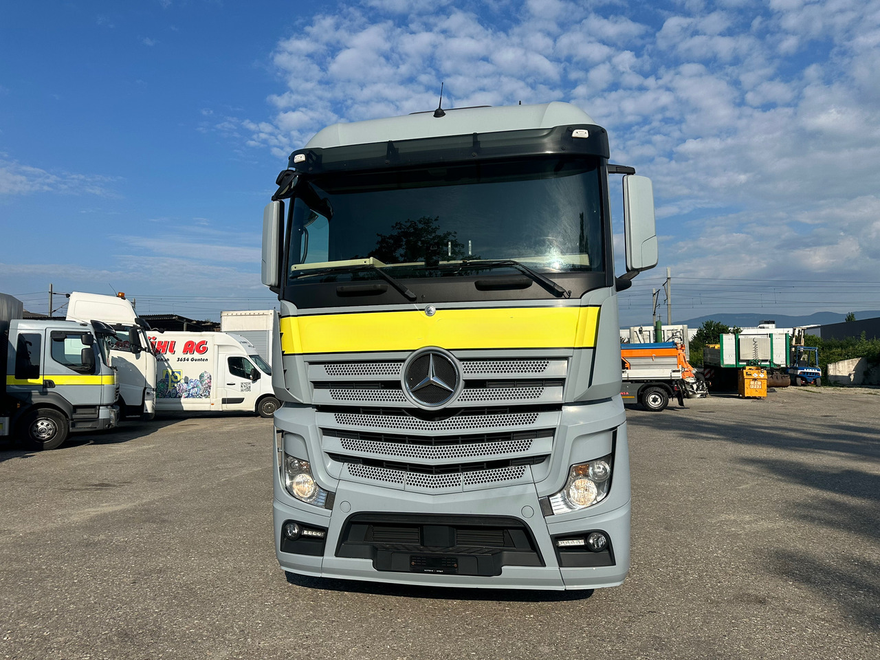Mercedes Actros 18.48 18.41 18.40 18.44 18.46 18.45 18.42 18.48 - Çekici: fotoğraf 3 Mercedes Actros 18.48 18.41 18.40 18.44 18.46 18.45 18.42 18.48 - Çekici: fotoğraf 3