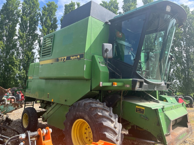 John Deere 1177 - Biçerdöver: fotoğraf 3 John Deere 1177 - Biçerdöver: fotoğraf 3