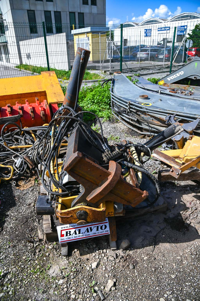 Engcon EC30 - Tiltrotatör - İş makinaları: fotoğraf 5 Engcon EC30 - Tiltrotatör - İş makinaları: fotoğraf 5