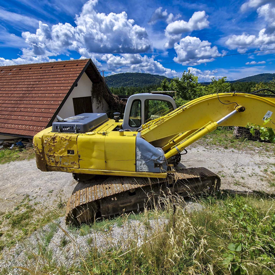 New Holland Kobelco E215 - Paletli ekskavatör: fotoğraf 4 New Holland Kobelco E215 - Paletli ekskavatör: fotoğraf 4