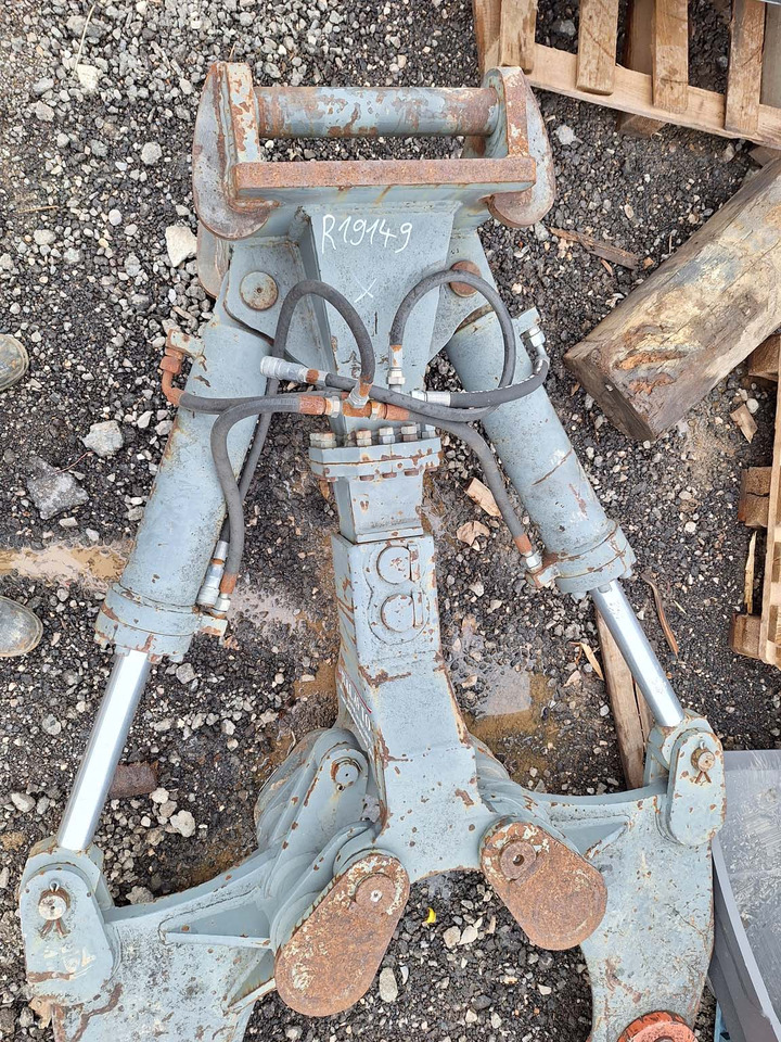 Pipe grab - Çeneli kepçe - İş makinaları: fotoğraf 2 Pipe grab - Çeneli kepçe - İş makinaları: fotoğraf 2