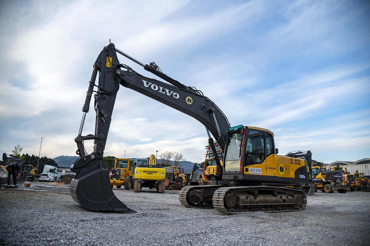 VOLVO EC210CNL - Paletli ekskavatör: fotoğraf 1 VOLVO EC210CNL - Paletli ekskavatör: fotoğraf 1