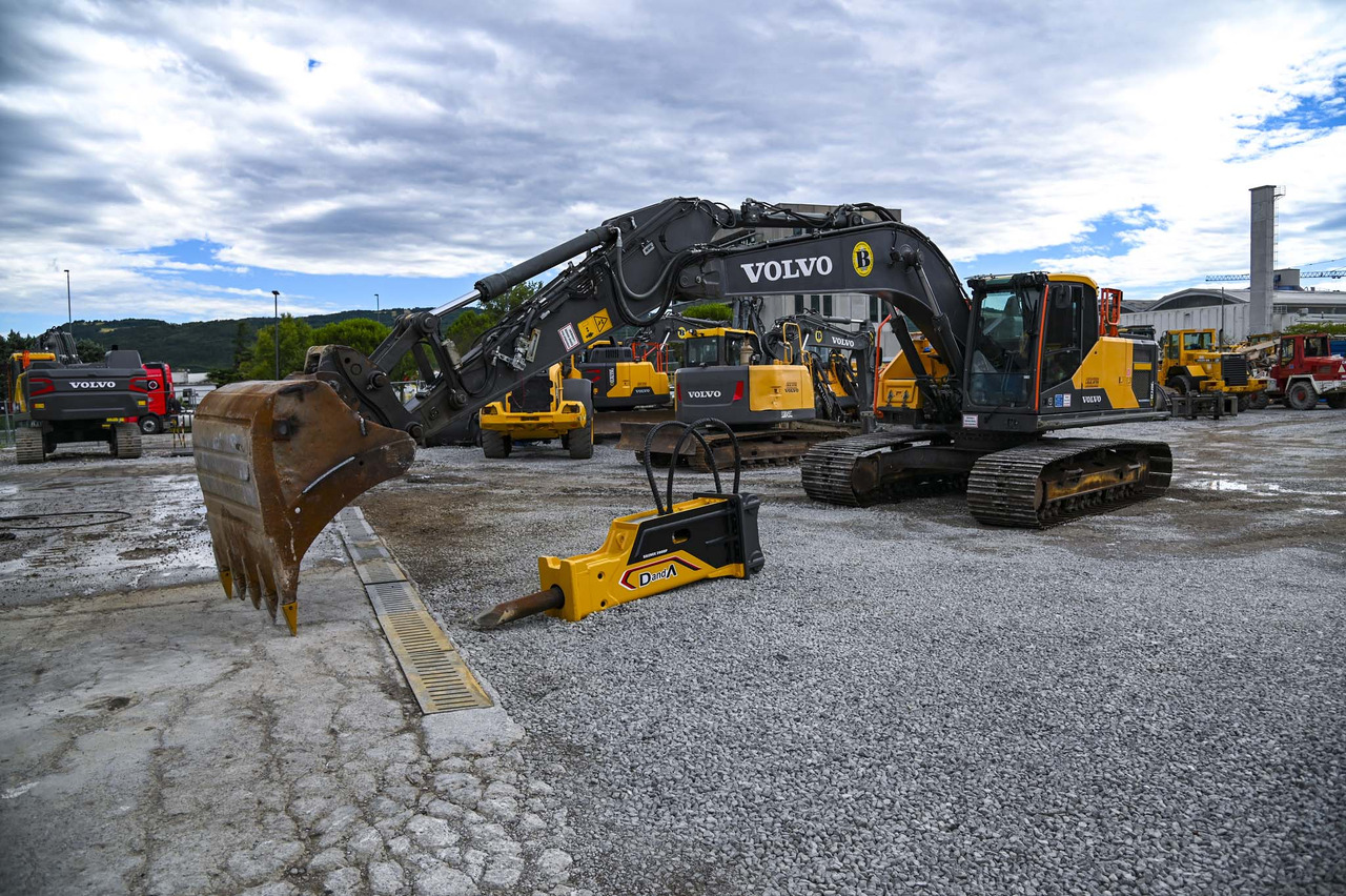 VOLVO EC220EL - Paletli ekskavatör: fotoğraf 2 VOLVO EC220EL - Paletli ekskavatör: fotoğraf 2