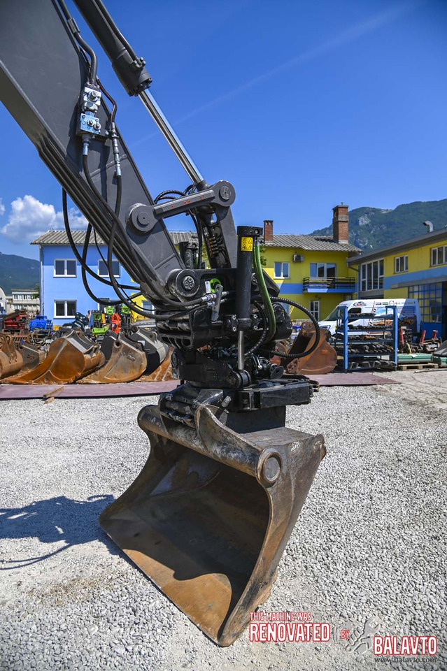 Paletli ekskavatör VOLVO ECR235EL: fotoğraf 35