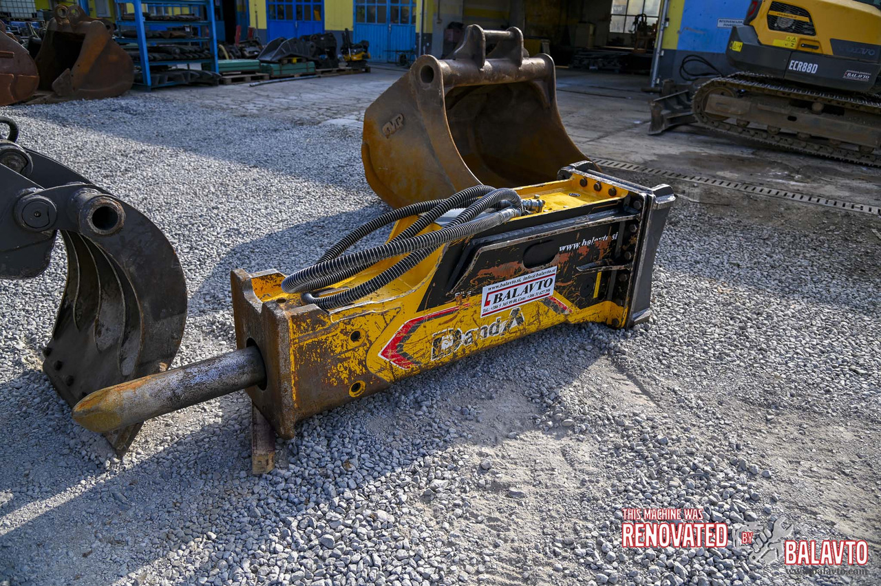 Paletli ekskavatör VOLVO ECR235EL: fotoğraf 26