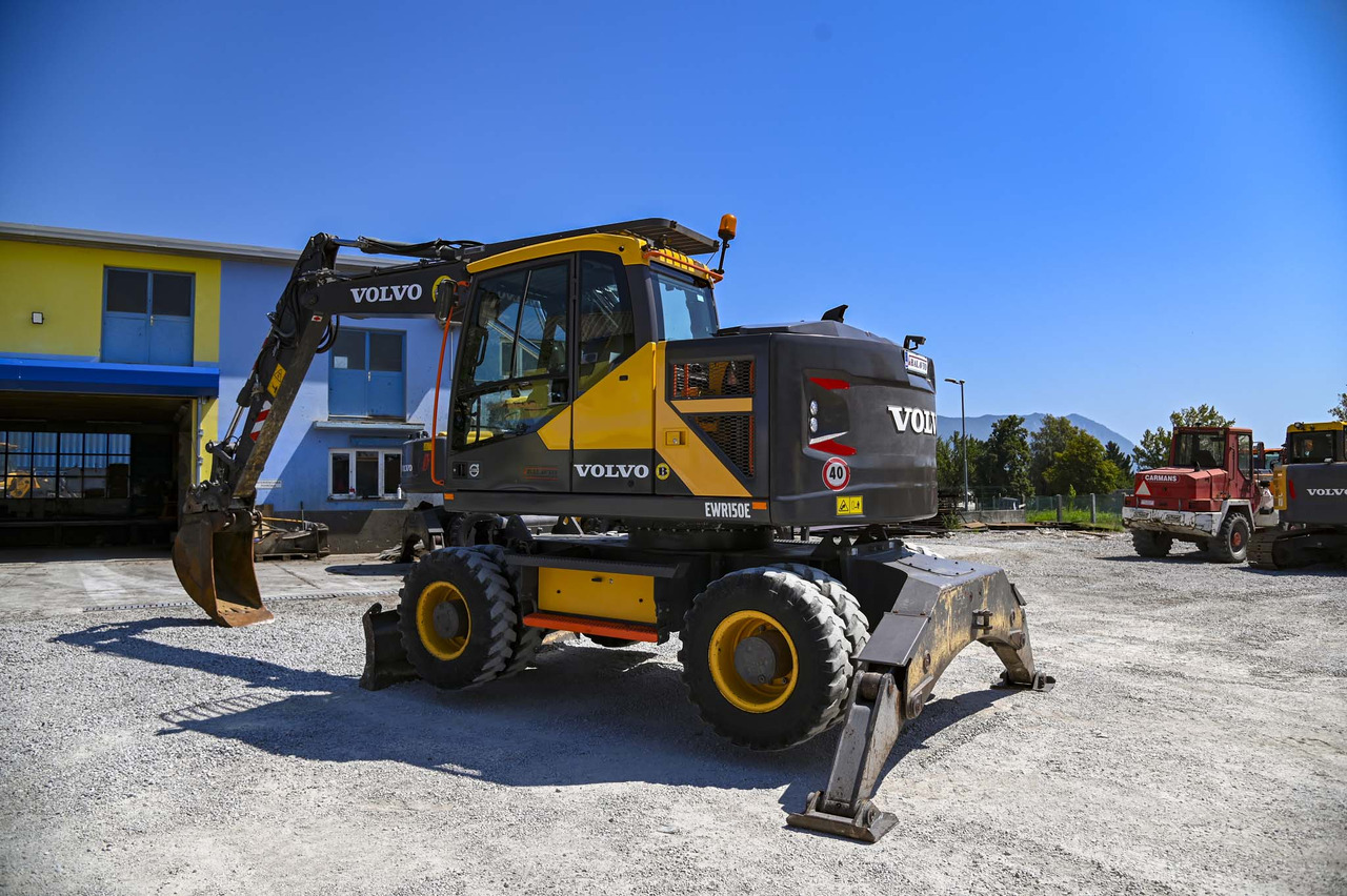 VOLVO EWR150E - Tekerlekli ekskavatör: fotoğraf 4 VOLVO EWR150E - Tekerlekli ekskavatör: fotoğraf 4