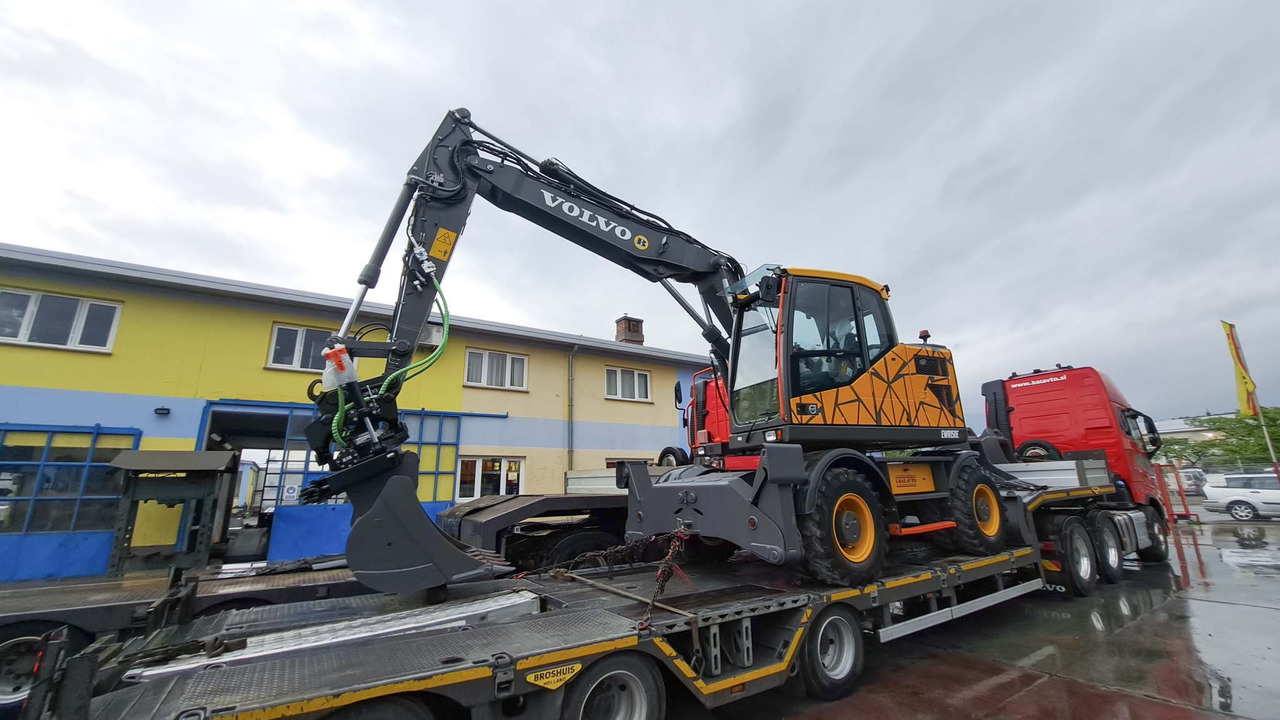 VOLVO EWR150E - Tekerlekli ekskavatör: fotoğraf 1 VOLVO EWR150E - Tekerlekli ekskavatör: fotoğraf 1