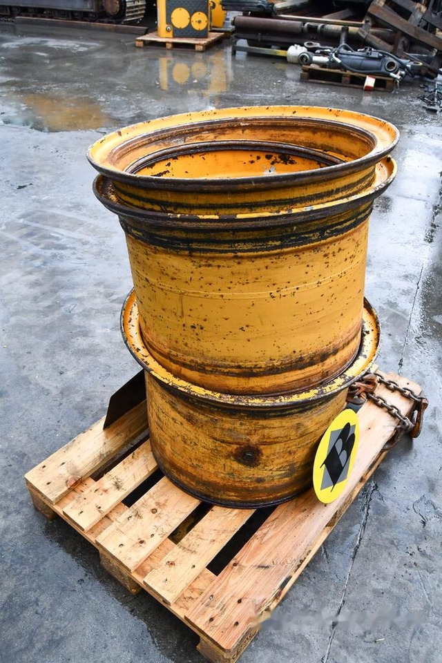 Volvo 4400, 6300, L90, L90B, L70 - Jant: fotoğraf 3 Volvo 4400, 6300, L90, L90B, L70 - Jant: fotoğraf 3