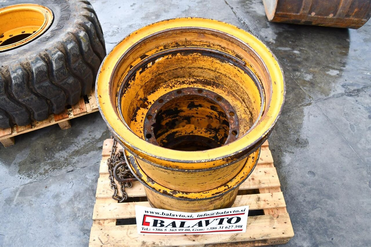 Volvo 4400, 6300, L90, L90B, L70 - Jant: fotoğraf 1 Volvo 4400, 6300, L90, L90B, L70 - Jant: fotoğraf 1