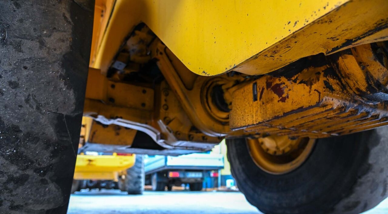 Tekerlekli yükleyici Volvo L110E: fotoğraf 9