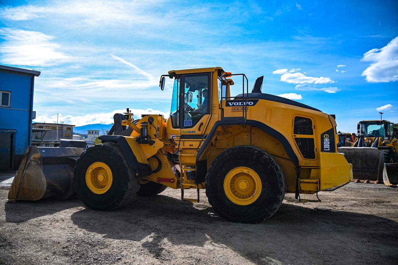 Volvo L180H - Tekerlekli yükleyici: fotoğraf 3 Volvo L180H - Tekerlekli yükleyici: fotoğraf 3