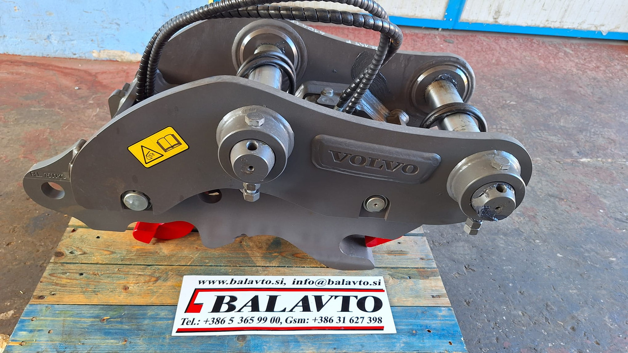 Volvo hydraulic quick coupler UNI65 - Çabuk bağlantı - Ekskavatör: fotoğraf 2 Volvo hydraulic quick coupler UNI65 - Çabuk bağlantı - Ekskavatör: fotoğraf 2