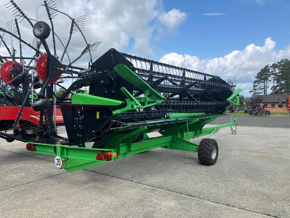 Deutz Fahr Schneidwerk DH540A inkl Schneidwerkwagen Mähdrescher - Biçerdöver tablası: fotoğraf 1 Deutz Fahr Schneidwerk DH540A inkl Schneidwerkwagen Mähdrescher - Biçerdöver tablası: fotoğraf 1
